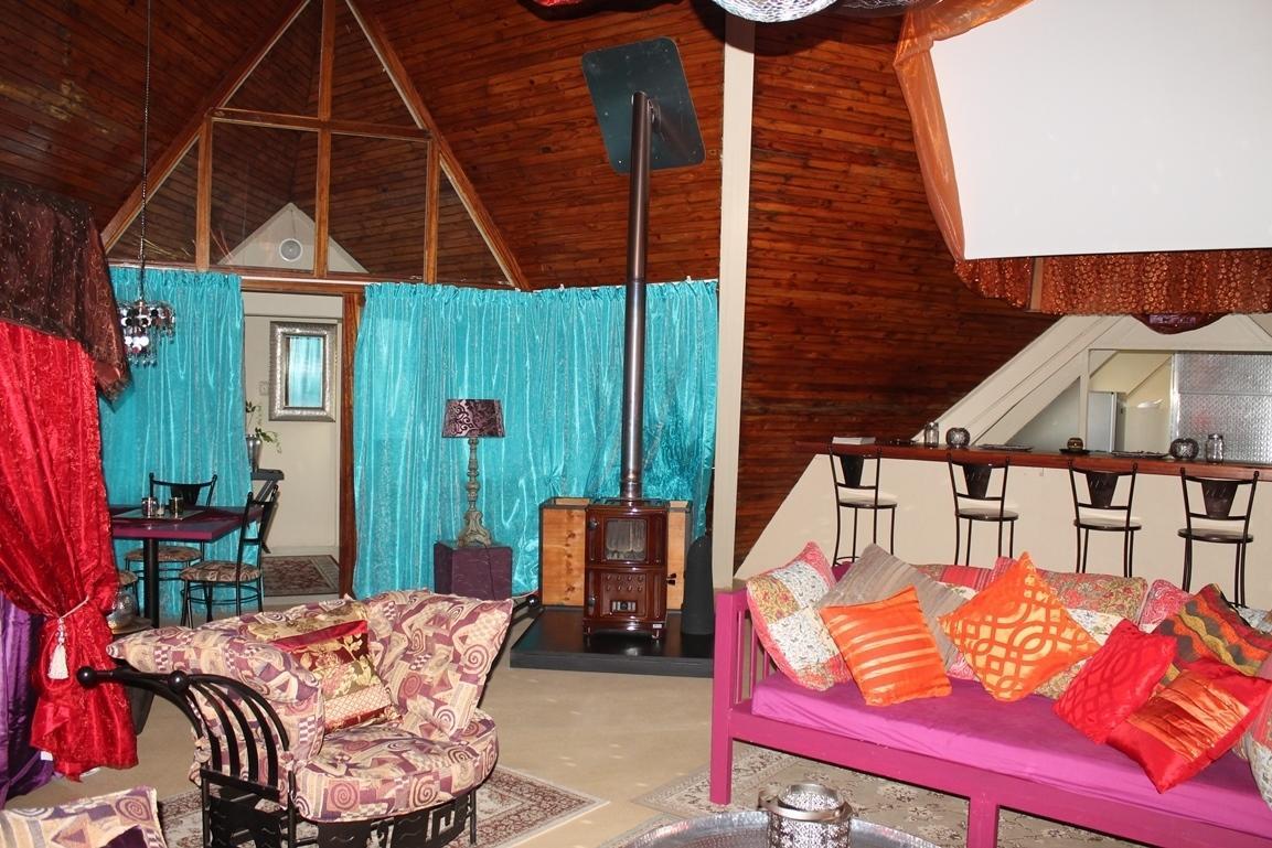 Pyramids Motel Van Reenen ภายนอก รูปภาพ