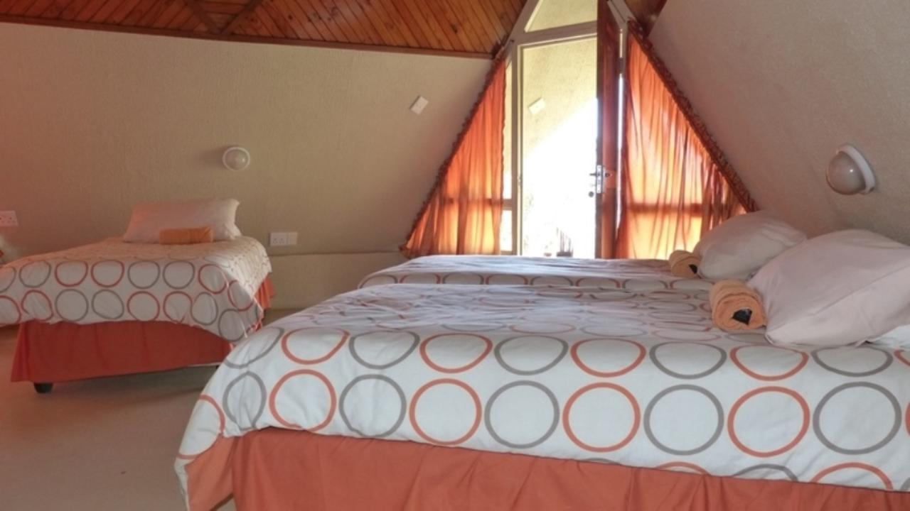 Pyramids Motel Van Reenen ภายนอก รูปภาพ