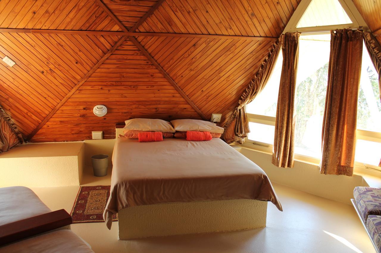 Pyramids Motel Van Reenen ภายนอก รูปภาพ