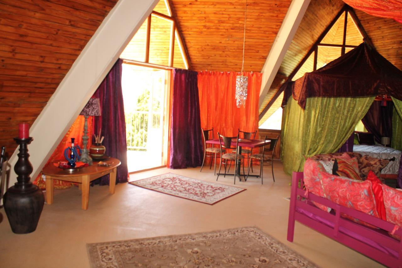 Pyramids Motel Van Reenen ภายนอก รูปภาพ