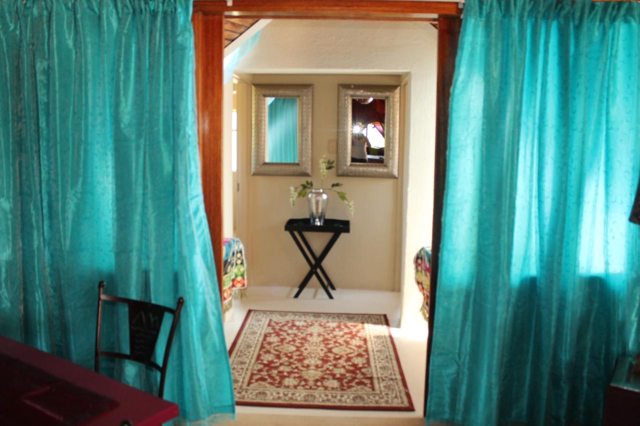 Pyramids Motel Van Reenen ภายนอก รูปภาพ