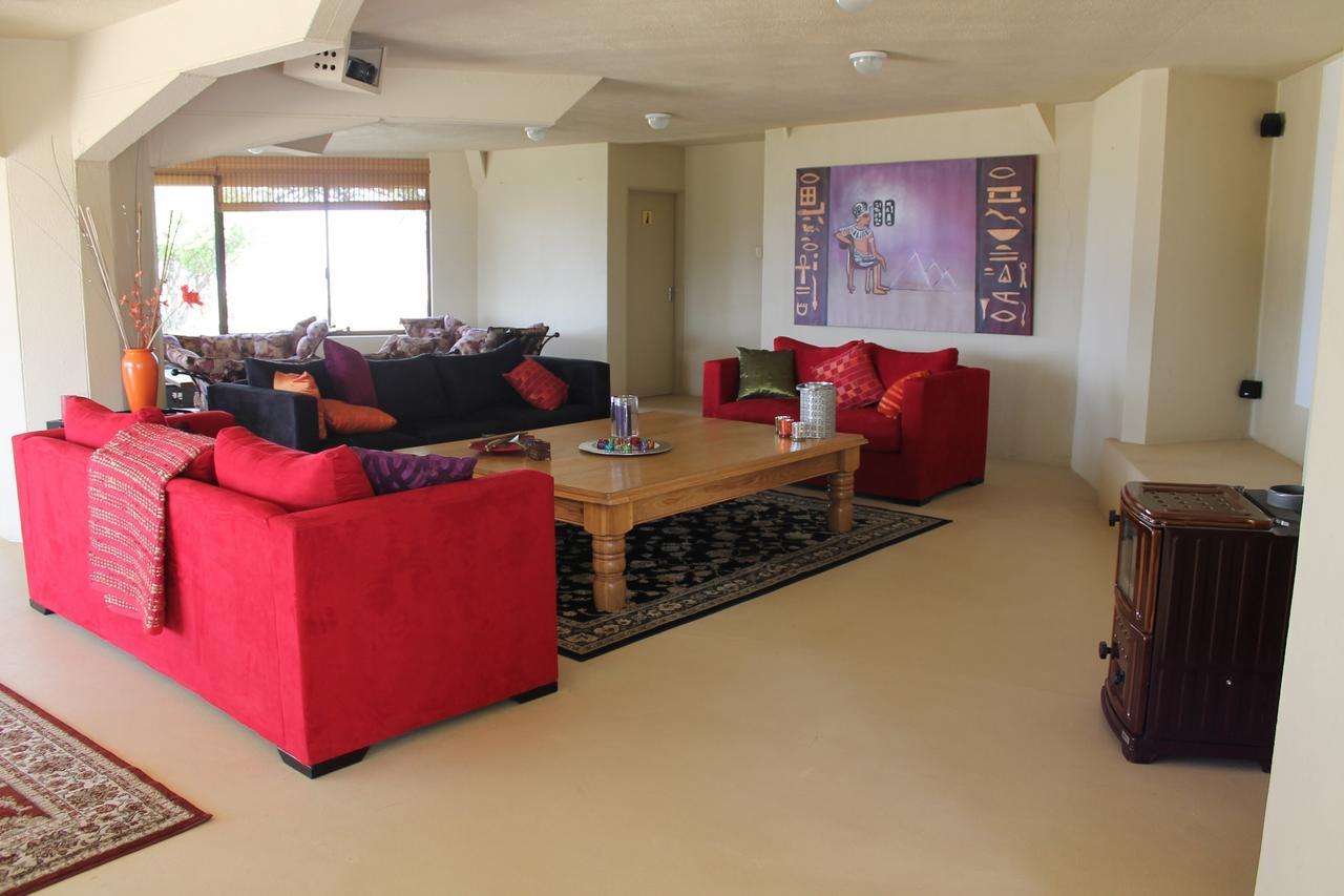 Pyramids Motel Van Reenen ภายนอก รูปภาพ